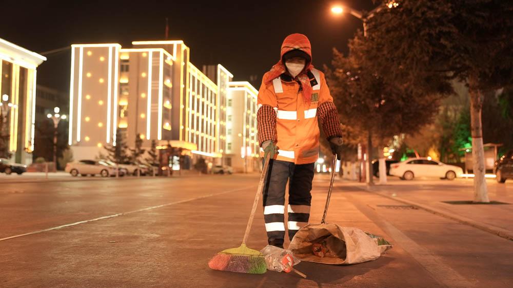 夜間作業的西吉楹環人